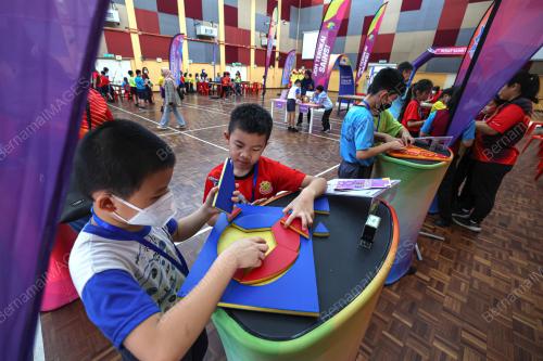 PROGRAM RINTIS STEM CAMP 2024