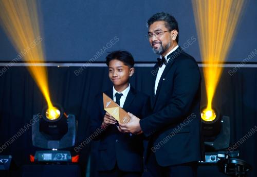 DATUK RHIZA GHAZI