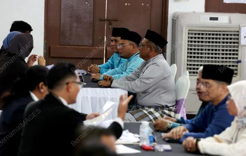 CALON BERTANDING