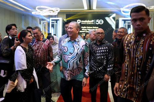 DATUK SERI FADILLAH YUSOF