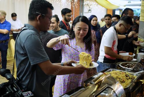 HANNAH YEOH