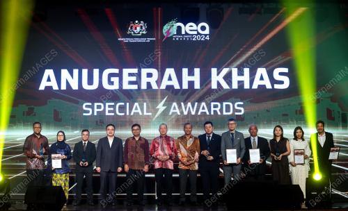 DATUK SERI FADILLAH YUSOF