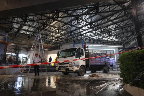 SILING DEPAN ANJUNG PUSAT BELI BELAH MEGAH RISE MALL RUNTUH