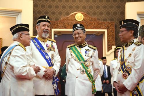 KL119_31012019_AGONG_BN201901289402