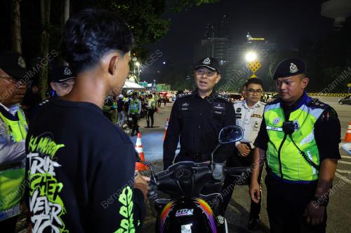 DATUK MOHD NASRI OMAR