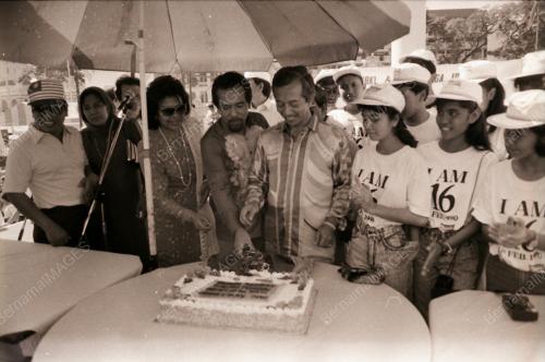 HARI WILAYAH PERSEKUTUAN 1990