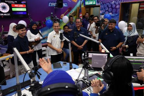 FAHMI FADZIL