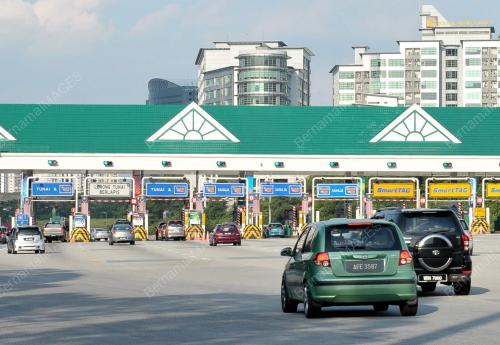 PLAZA TOL JALAN DUTA TERKAWAL