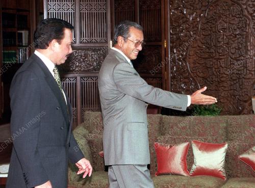 KL11_01102001_PM_BOLKIAH