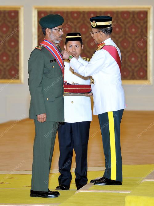 KL11_01102013_AGONG
