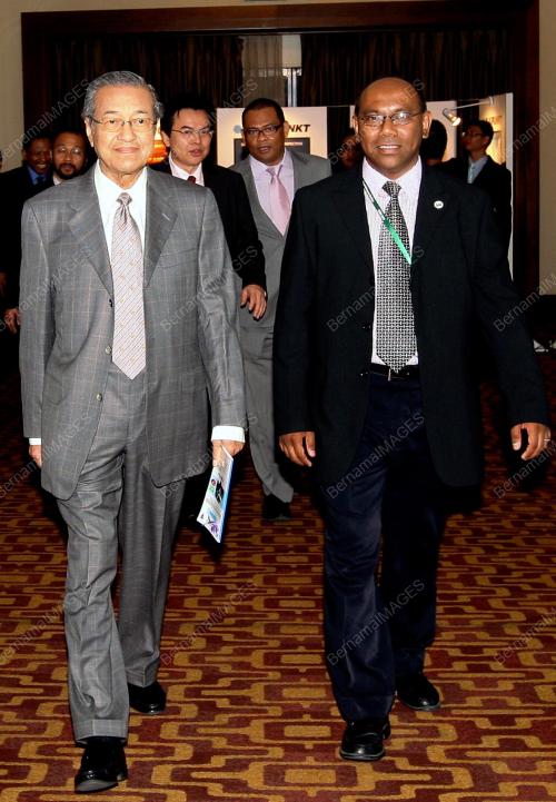 TUN MAHATHIR MOHAMAD