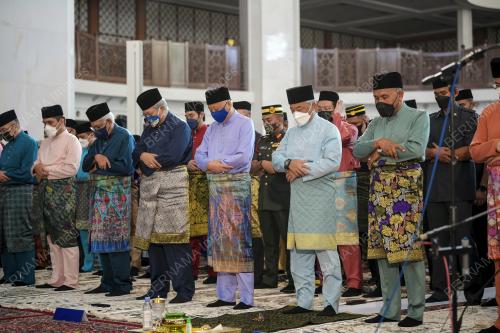 AL-SULTAN ABDULLAH RI'AYATUDDIN AL-MUSTAFA BILLAH SHAH