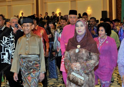KL11_02062013_AGONG_PETANG