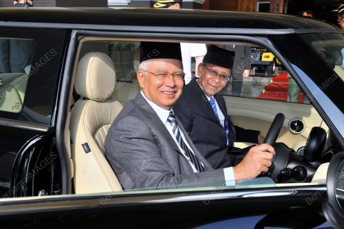 KL11_02102012_AGONG