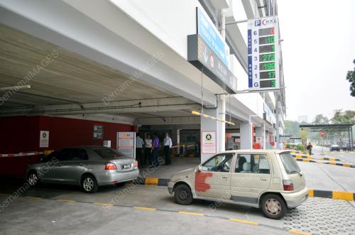 KL11_02102015_PARKIR_HKL
