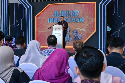 DATUK NOR AZMIE DIRON