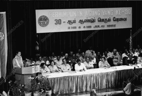 DR. MAHATHIR BIN MOHAMAD