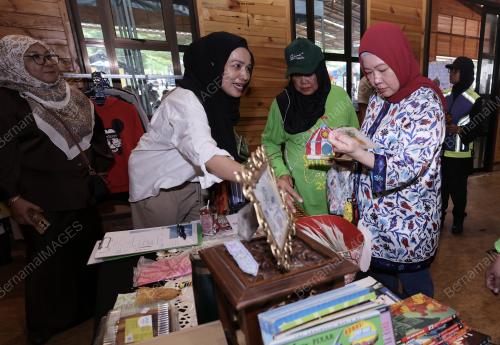 TUNKU MARIAM ZAHARAH
