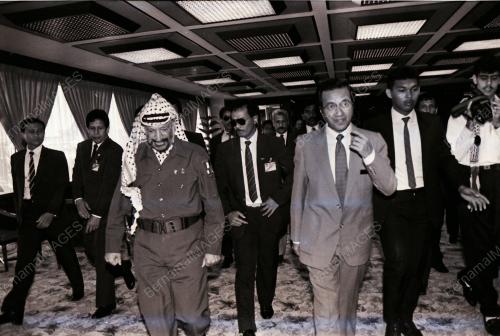 KL11_04031990_YASSERARAFAT