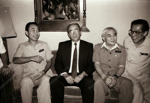 DATUK LEE KIM SAI
