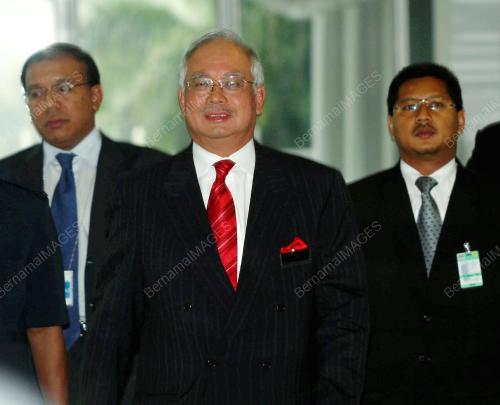 MOHD NAJIB TUN ABDUL RAZAK