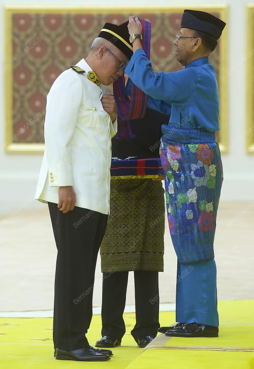 KL11_04112013_AGONG_PINGAT