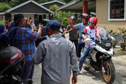 KHAIRY JAMALUDDIN