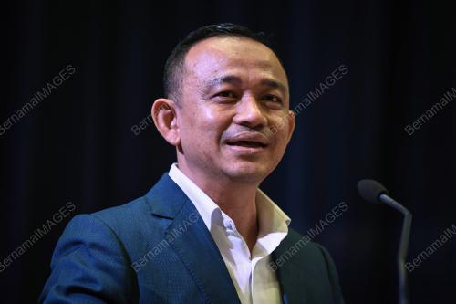 PROF DR MASZLEE MALIK