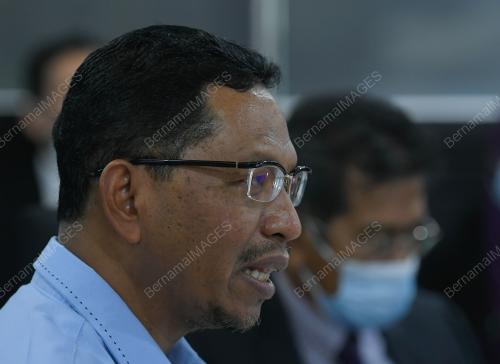 BILIK KAWALAN PUSAT RAMALAN DAN AMARAN BANJIR
