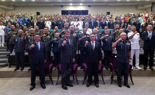 DATUK SERI MOHAMAD HASAN