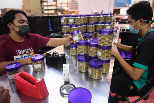 KHM FOODIES SDN BHD
