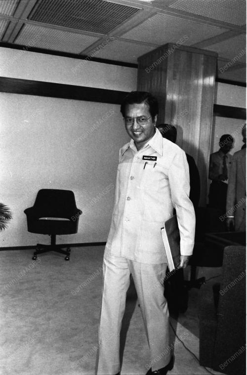 DR. MAHATHIR BIN MOHAMAD
