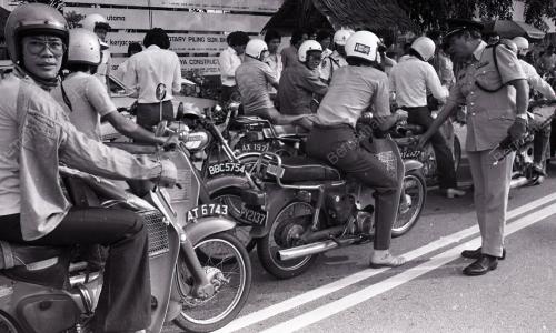POLIS TRAFIK