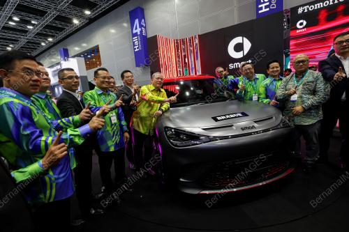 DATUK SERI FADILLAH YUSOF