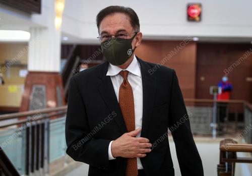 PERSIDANGAN PARLIMEN PENGGAL KETIGA