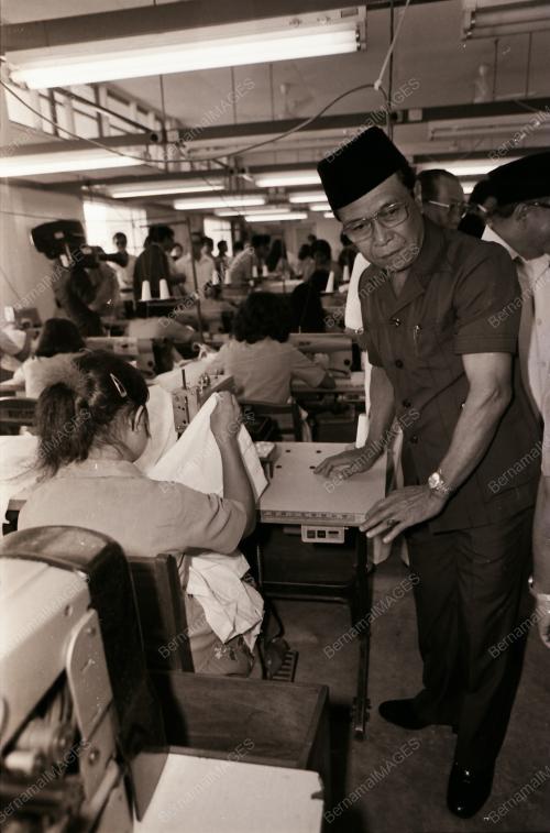 TYT ABANG MUHAMMAD SALAHUDDIN ABANG BARIENG