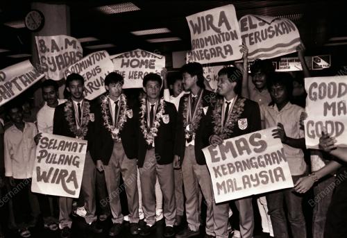 KONTINJEN NEGARA PULANG