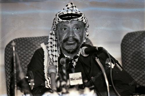 SIDANG AKHBAR YASSER ARAFAT