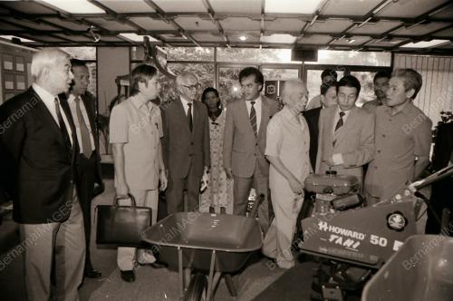 NAIB PENGERUSI VIETNAM
