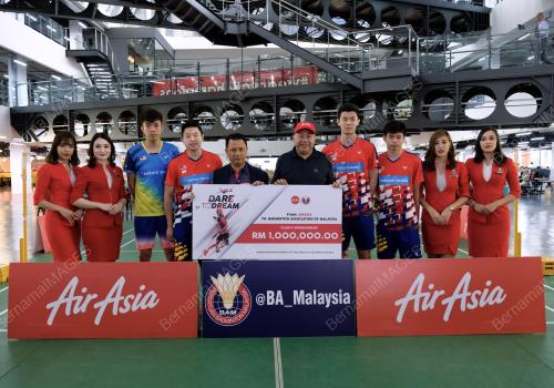 KL11_06082018_BAM_BN201808024802