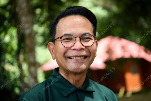 PROF DR MOHD NAZIP SURATMAN
