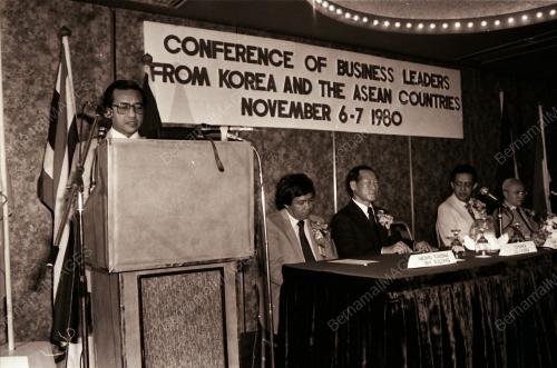 DATUK SERI DR. MAHATHIR BIN MOHAMAD