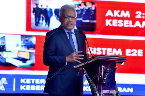 DATUK SERI HAMZAH ZAINUDDIN