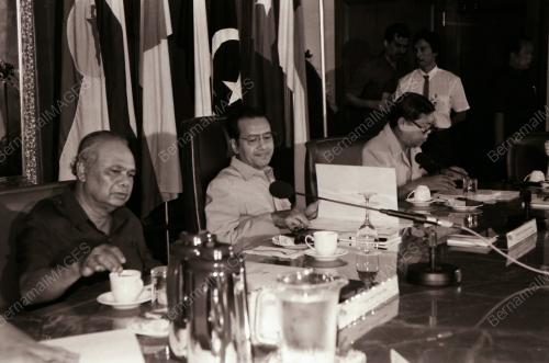 MESYUARAT MAJLIS TERTINGGI UMNO