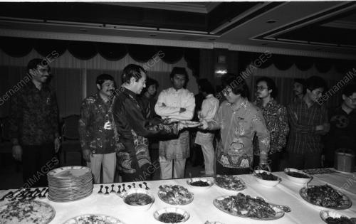 KL11_07072015_MAKAN_MALAM