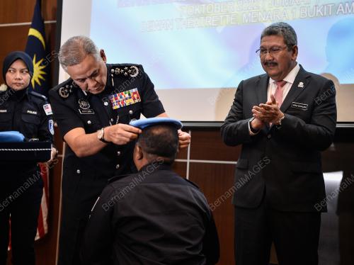 TAN SRI ACRYL SANI ABDULLAH SANI