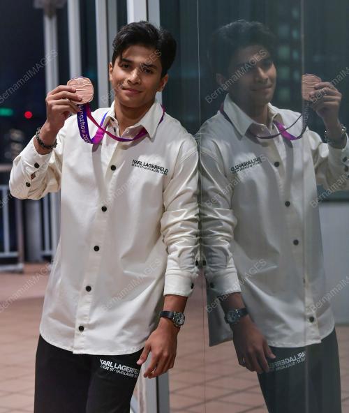 SHARUL AIMY