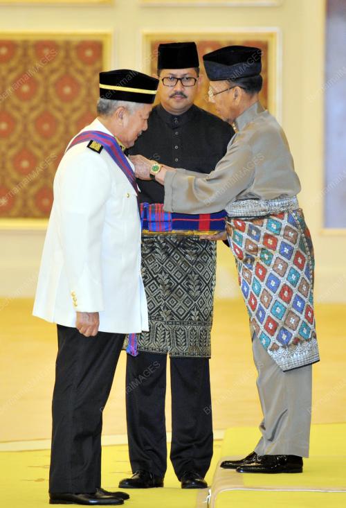 KL11_07112013_AGONG_PINGAT
