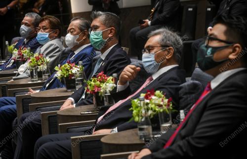 TAN SRI MUHYIDDIN YASSIN