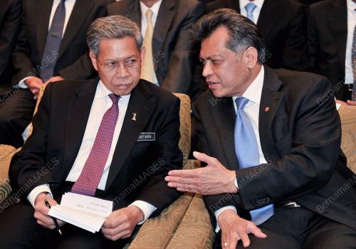 DATUK SERI MUSTAPA MOHAMAD